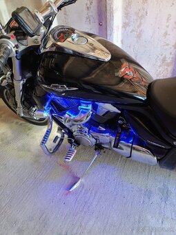 PREDAM SUZUKI INTRUDER M 1800 R - 9