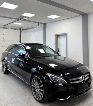 Mercedes C220d 125Kw Avantgarde Full Led/Panorama/R20 - 9