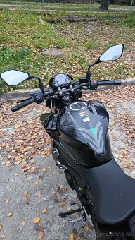 Kawasaki Z400 - 9