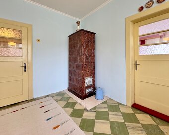 Na predaj dvojpodlažný rodinný dom - 9