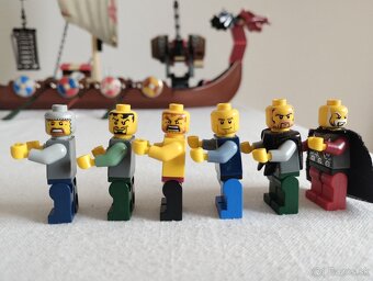 LEGO 7018 Viking Ship challenges the Midgard Serpent (s krab - 9