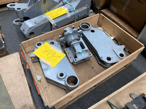 Náhradní díly Menzi Muck - 9