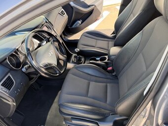 Hyundai i30 CW Combi - 9