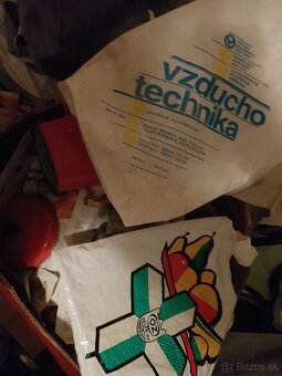 predam stare zapalkove krabicky igelitky, plechove krabicky - 9