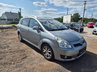 Toyota corolla verso - 9