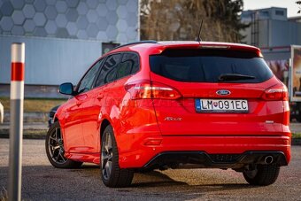Ford Focus Kombi STL 1.5EB 182k A6 Red & Black Edition 2018 - 9