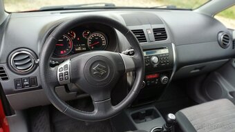 Suzuki SX4 1.6 GLX - 9