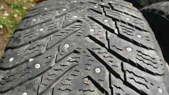 Zimné pneu 225/45 R18 s hrotmi 4KS - 9