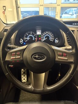 Subaru legacy Predám vymením - 9