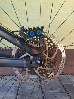 Trek Slash 8 - 9