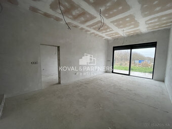 Novostavba 4 izbového rodinného domu v Klasove - 9