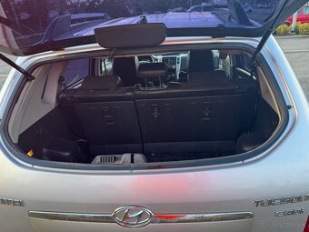 Hyundai tucson  2.0 crdi - 9