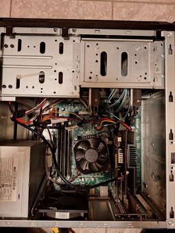 hpe proliant ml10 gen 9 - 9