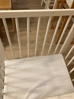 Detska postielka aj s matracom + vybavička + vanička - 9