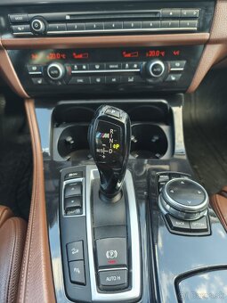 BMW 520 XD model f11 M-Paket rv 2/2014 - 9