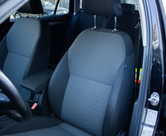 Škoda Octavia Combi 1.6 TDI 110k Ambition DSG - 9