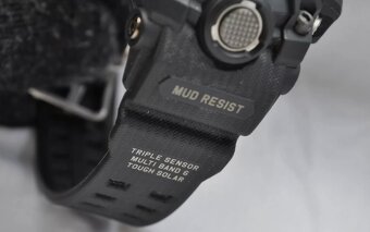CASIO G -shock mudmaster - 9