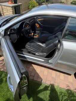 Mercedes-Benz - 9