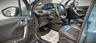 Peugeot 2008 1.2 PureTech Allure, Automat, Panorama, Kamera - 9