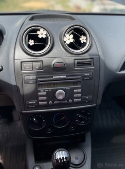 Ford Fiesta 1.4 16V, roč. 2007 - 9