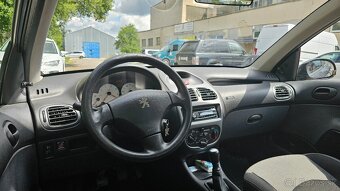 Peugeot 206 1.4 - 9