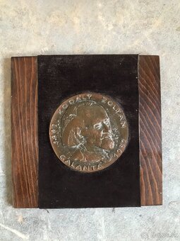 staré obrazy a rámy - 9