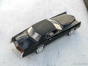 Cadillac Eldorado 1967 1:18 Bos models - 9