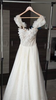 Luxusné svadobné šaty LUCE SPOSA – veľkosť 32–38, nude farba - 9