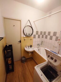 Prenájom 1-izbového bytu – 41 m², tichá lokalita - 9