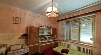 Na predaj rodinný dom v obci Šoporňa - 9