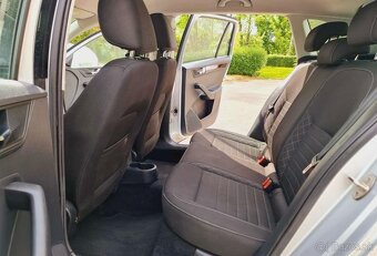Škoda Rapid 1.6TDI Style - 9