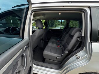 Volkswagen Touran 2011 - 9