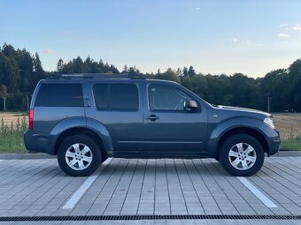 Nissan Pathfinder, r. v. 2007, 128kw, nová STK - 9
