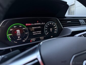 Audi E-tron 50 Quattro VzduchKožaŤažné - 9