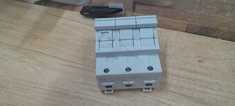 Elektro materiál - 9