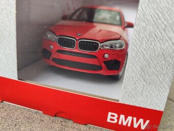 Predám toto 20 cm BMW 6 v mierke 1:24 - NOVÝ, KOVOVÝ MODE - 9