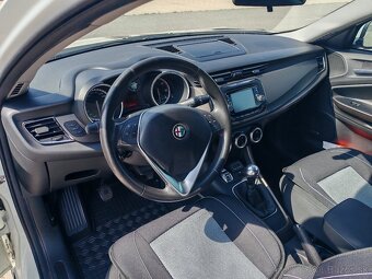 Alfa Romeo Giuletta - 9