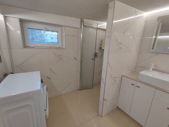 2i byt v podkroví objektu v Sásovej-Ďumbierska ul. - 9
