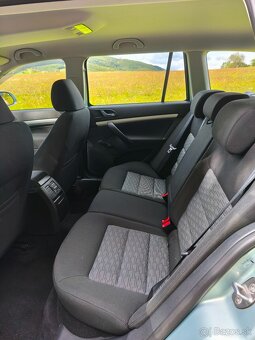 Škoda Octavia ll Combi 4X4 1.6 TDI 77kw  Rezervovane - 9