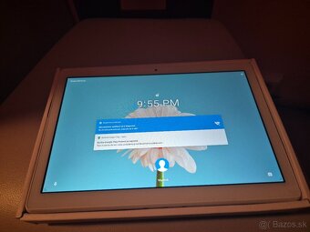 Predam tablet M10 bielej farbe - 9