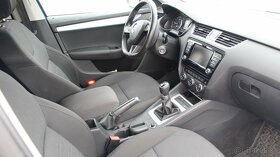Škoda Octavia Combi 1.6 TDI 110k Business - 9