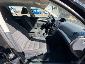 Škoda octavia 1.6 tdi cr combi ambiente - 9