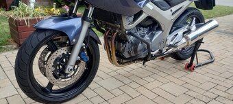 Yamaha TDM 900 twin - 9