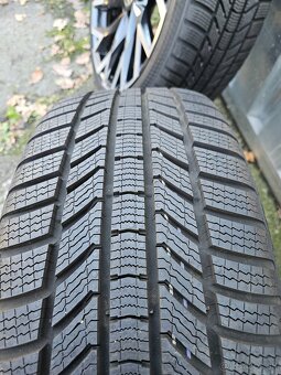 Zimní alu kola Helix 19" Škoda Superb 235/40 R19 - 9