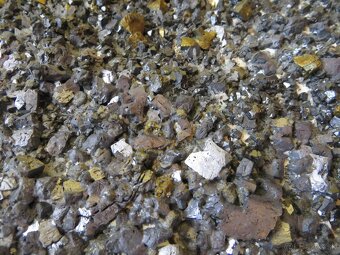 Mineral (galenit, chalkopyrit, sfalerit, kremeň) (Hodruša) - 9