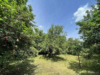 starší RD s pozemkom a garážou v Gbeloch-len u nás - 9