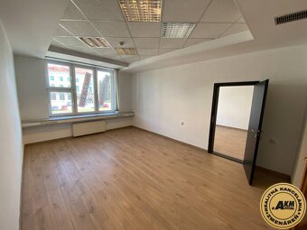 Exkluzívne kancelárske priestory v centre mesta Zvolen Prená - 9