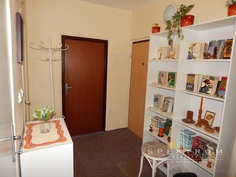 EXKLUZÍVNE-SPEKTRUM REALITY- Na Predaj 2-izbový byt, 50 m2 s - 9