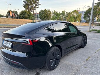 Tesla 3 Highland - 9