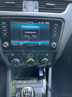 Škoda Octavia Combi 1.8 TSI Business - 9